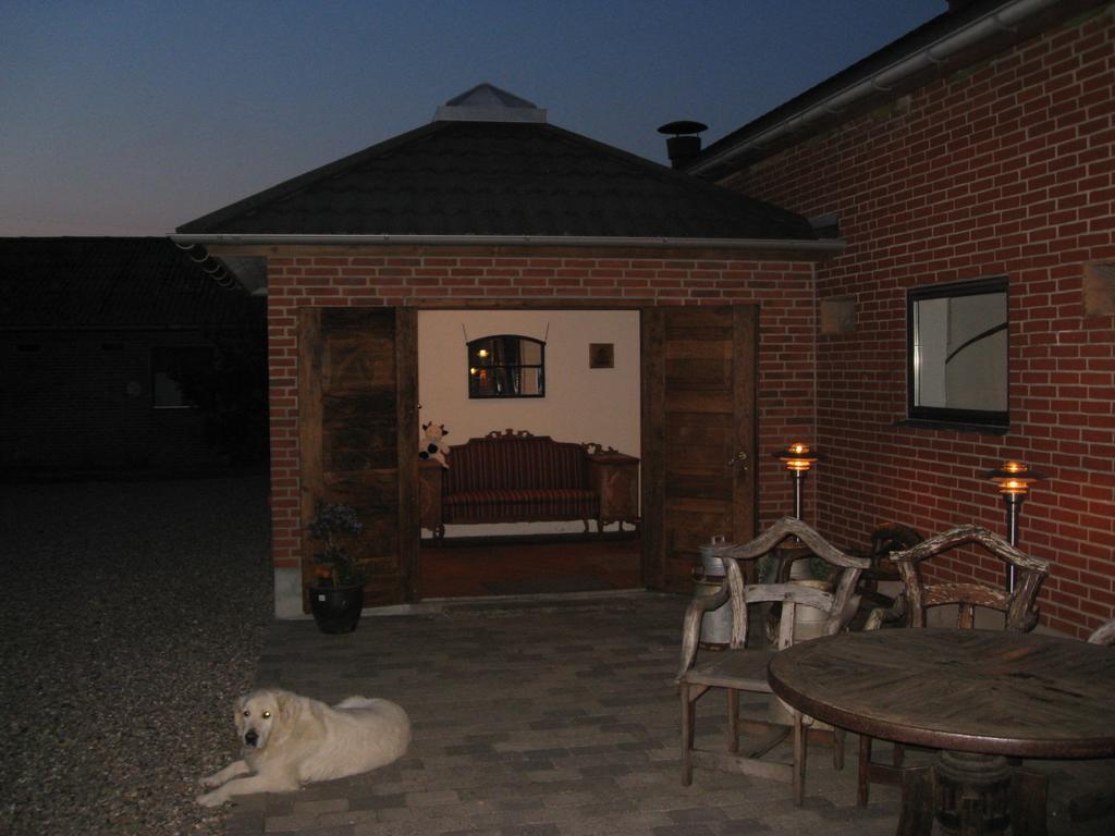 Den Gamle Kostald Bed & Breakfast Holsted Kültér fotó